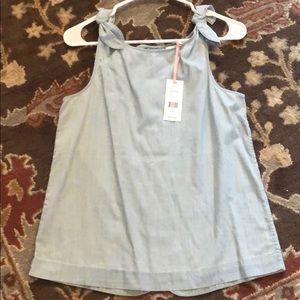 Women’s vineyard vine top
